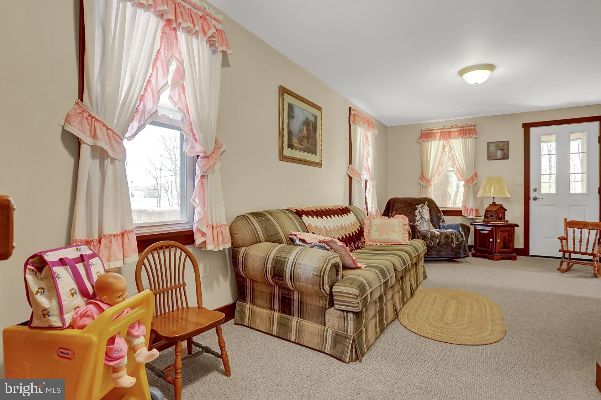 8 Cocalico Road Robesonia, PA 19551 - Photo 6 of 35