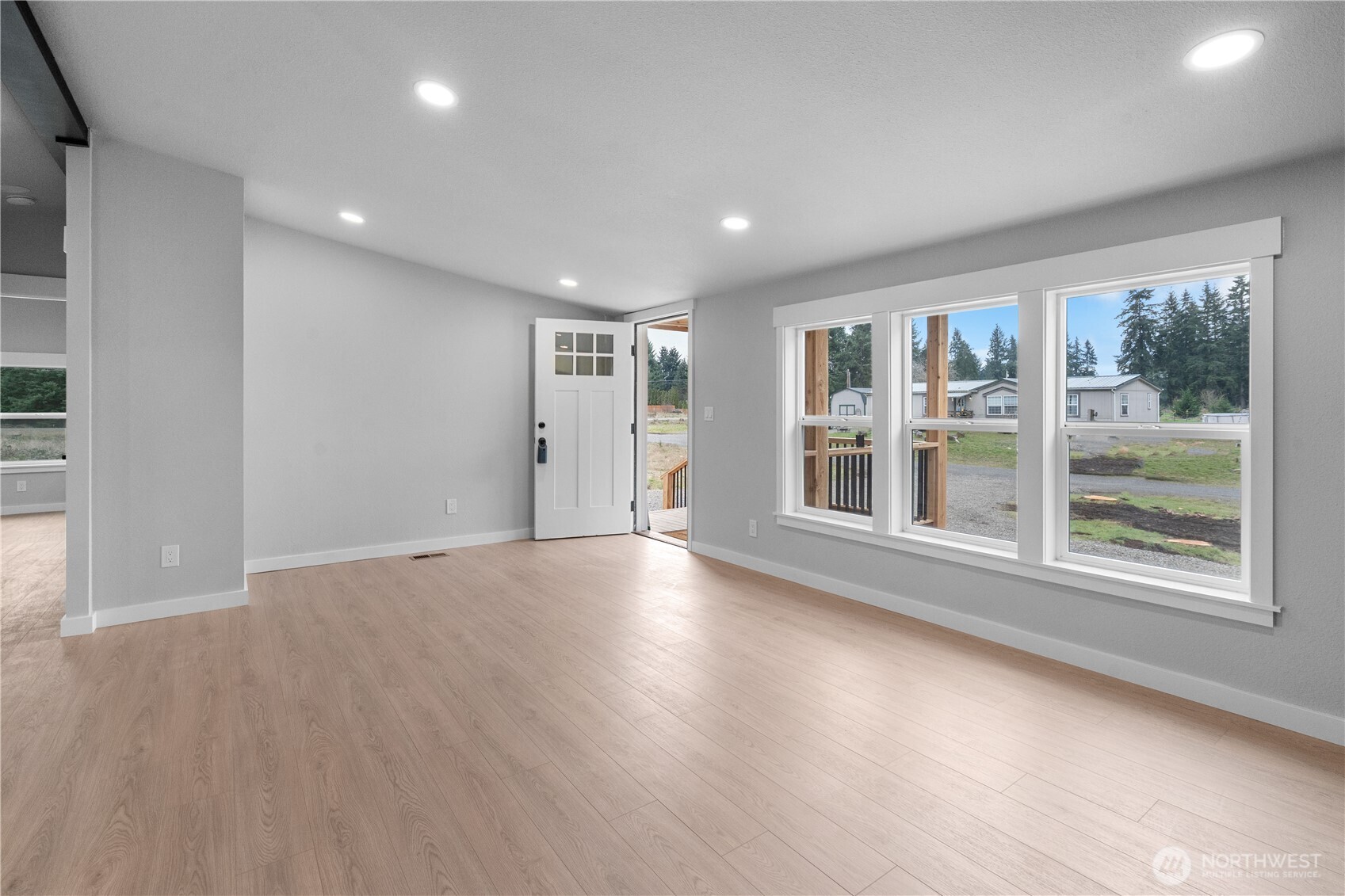 18403 Ivan Street Southwest Rochester, WA 98579 - Photo 5 of 29 Gallery Image 5