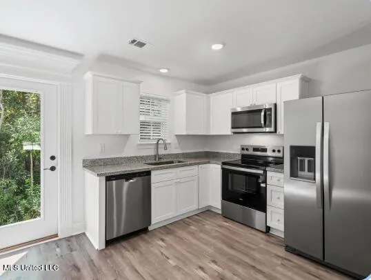 $1,950 | 913 Motsie Road, Biloxi, MS 39532