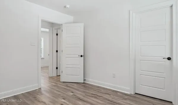 $1,950 | 913 Motsie Road, Biloxi, MS 39532