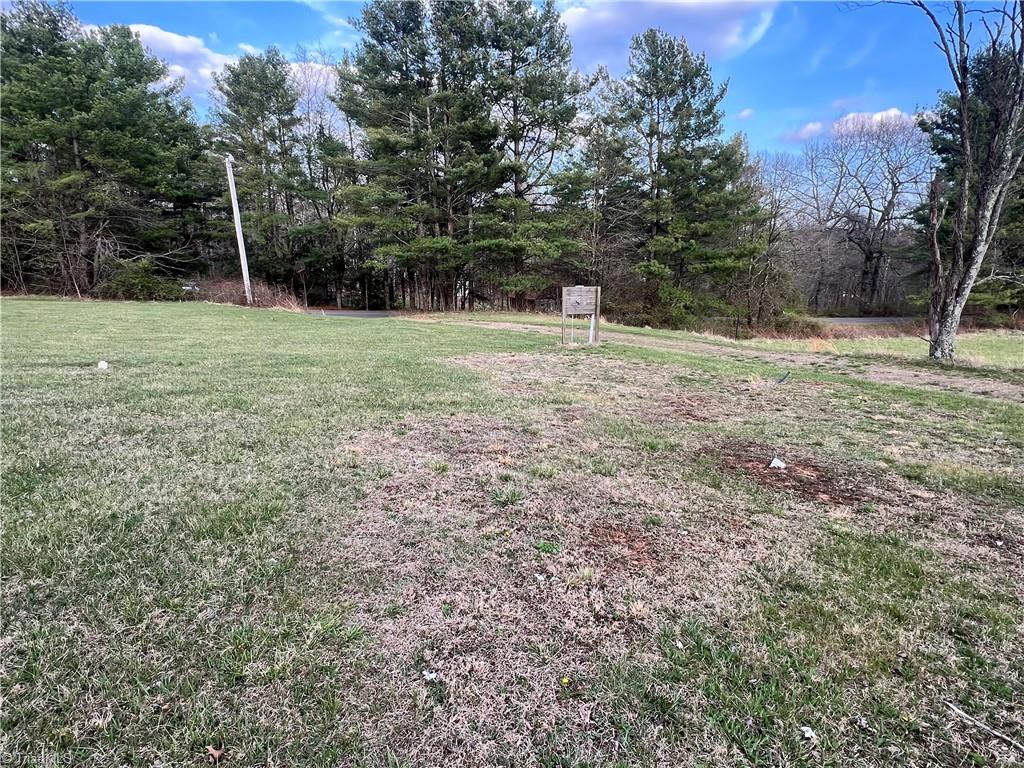 4406 Keno Road Hillsville, VA 24343 - Photo 23 of 27
