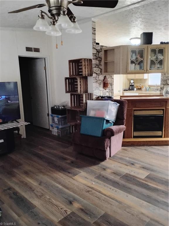 4406 Keno Road Hillsville, VA 24343 - Photo 5 of 27