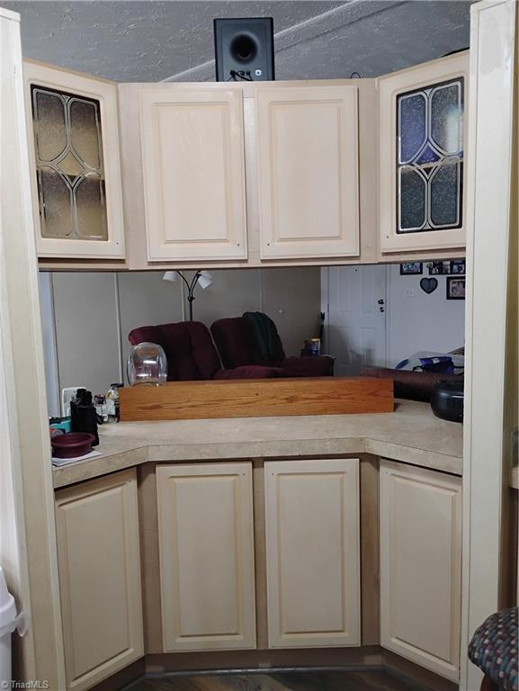 4406 Keno Road Hillsville, VA 24343 - Photo 7 of 27