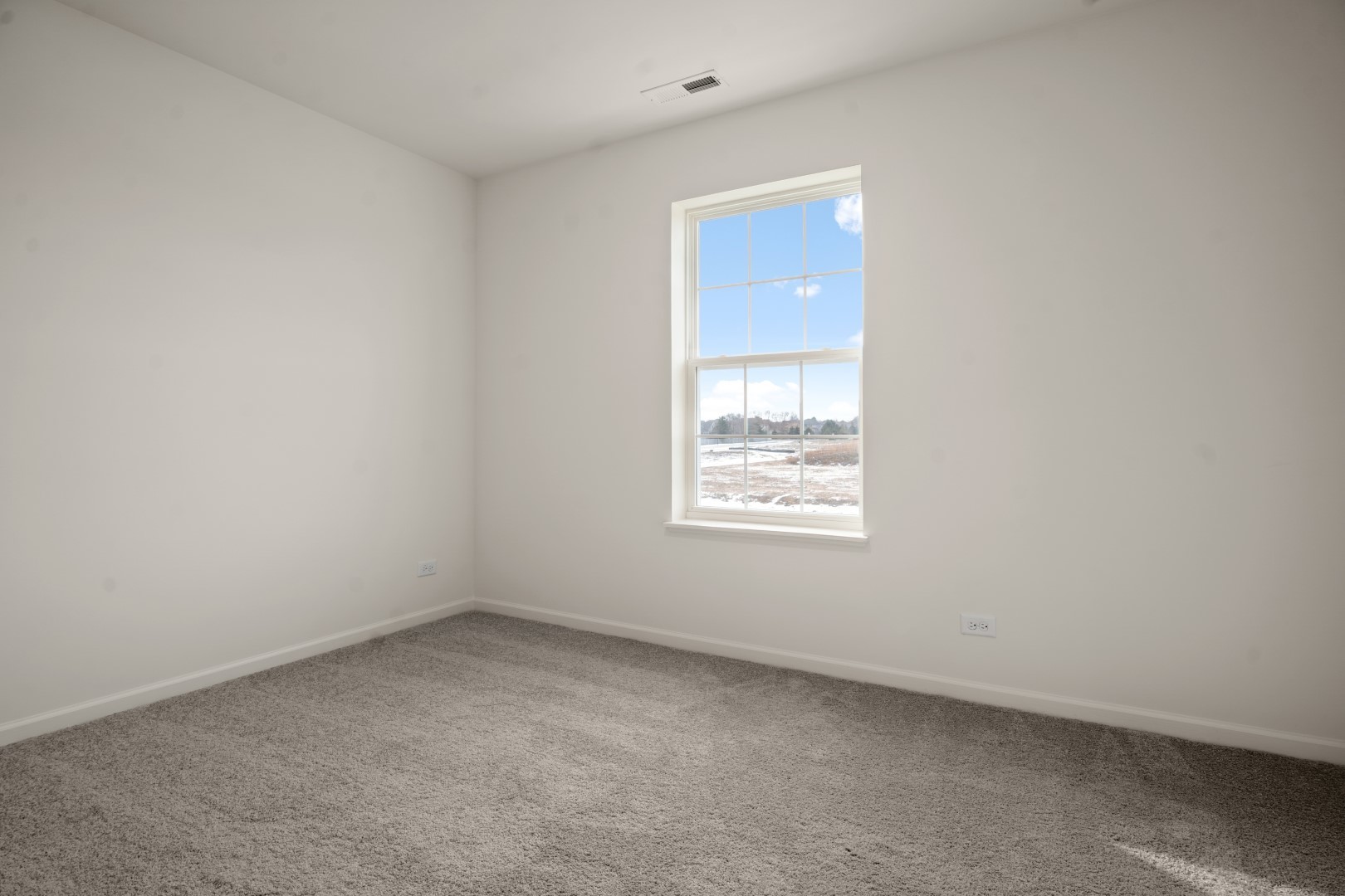 2057 Stuttle Road Batavia, IL 60510 - Photo 17 of 20 an empty room with a window