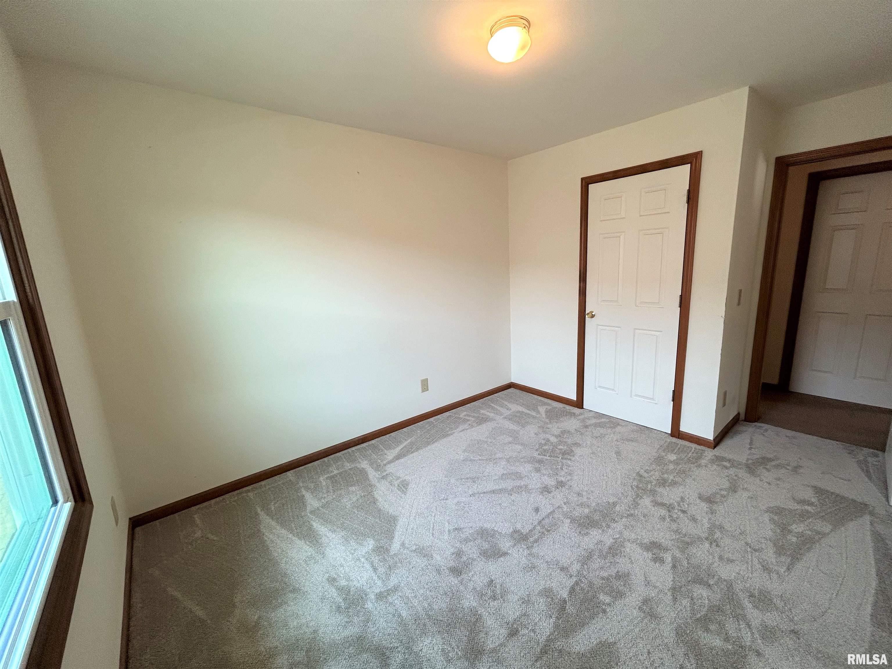 4047 Oakbrook Court Springfield, IL 62711 - Photo 11 of 22