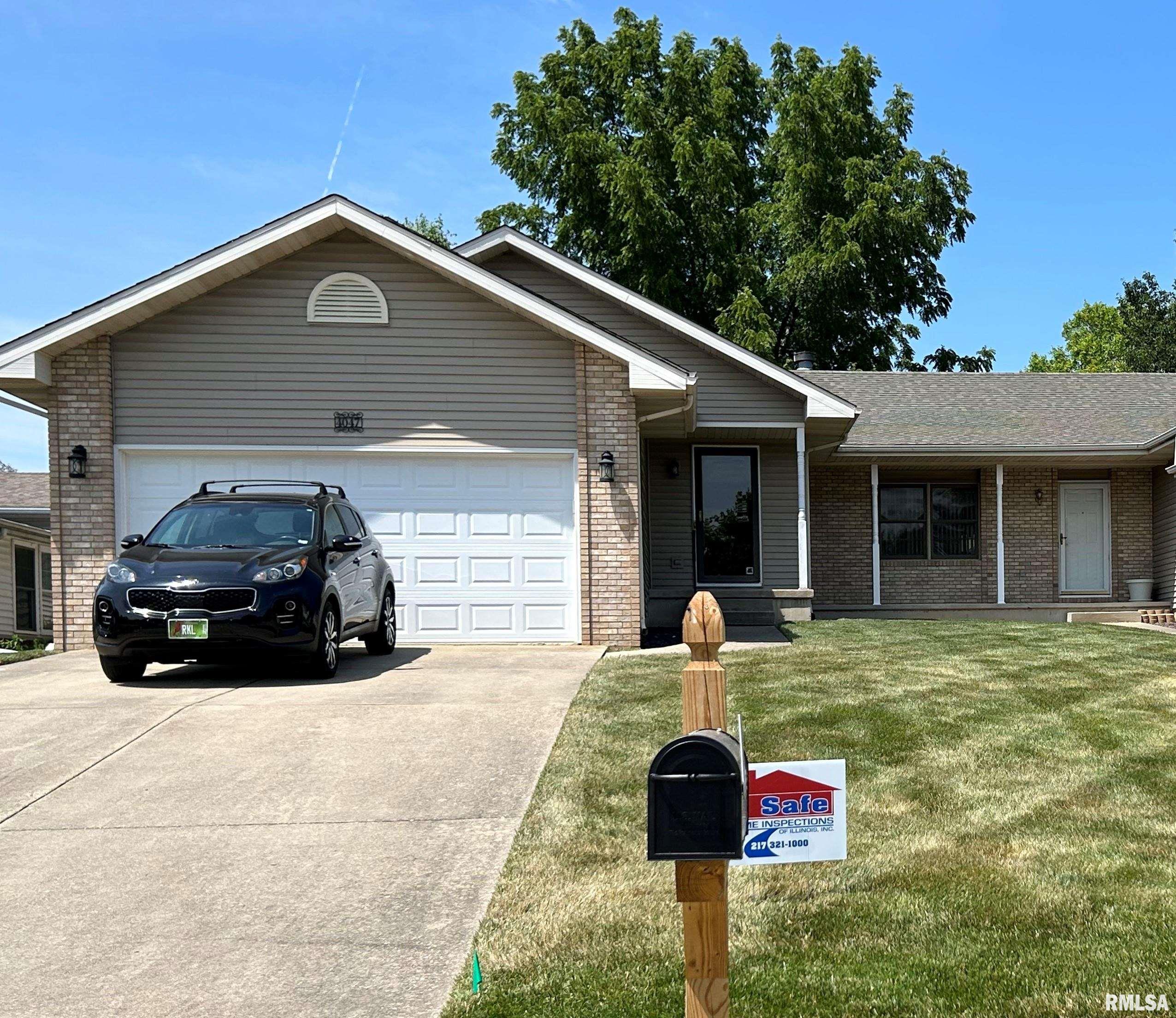 4047 Oakbrook Court Springfield, IL 62711 - Photo 2 of 22