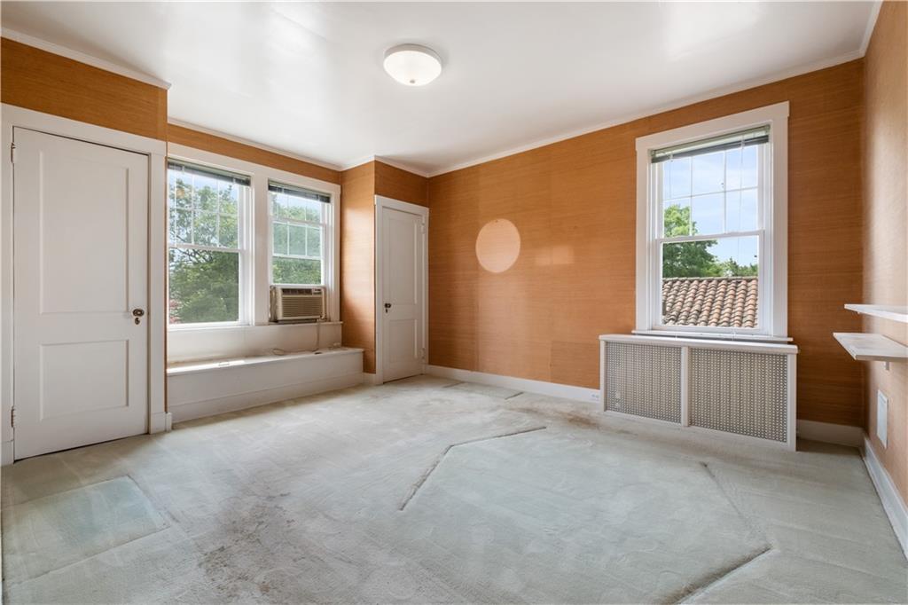 215 Gladstone Road Pittsburgh, PA 15217 - Photo 17 of 34 Gallery Image 17