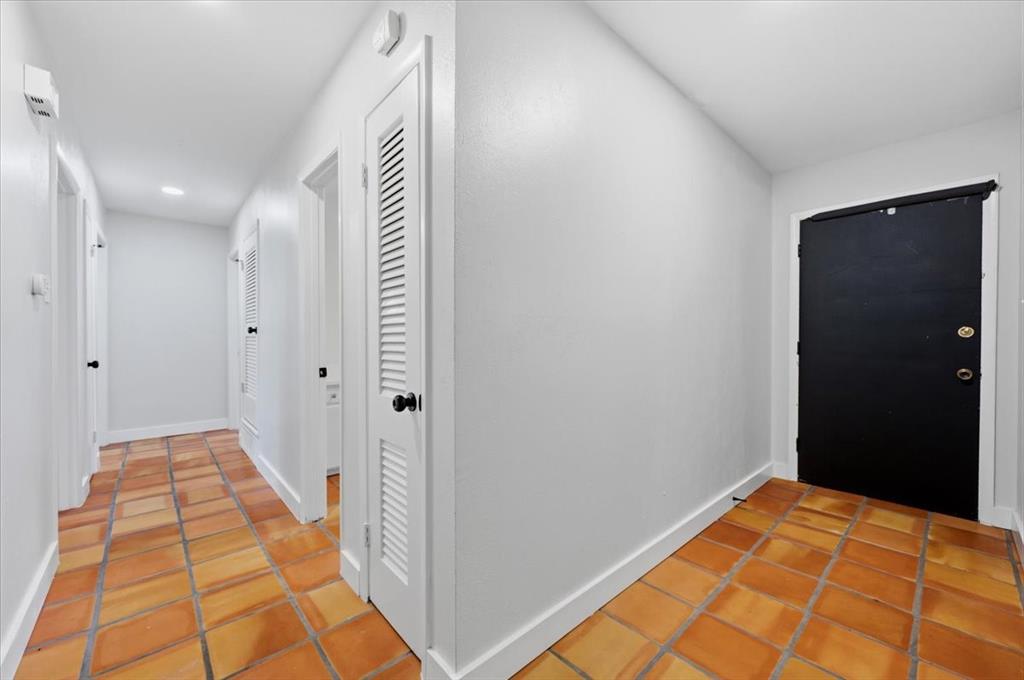 6920 Valhalla Road Fort Worth, TX 76116 - Photo 5 of 27
