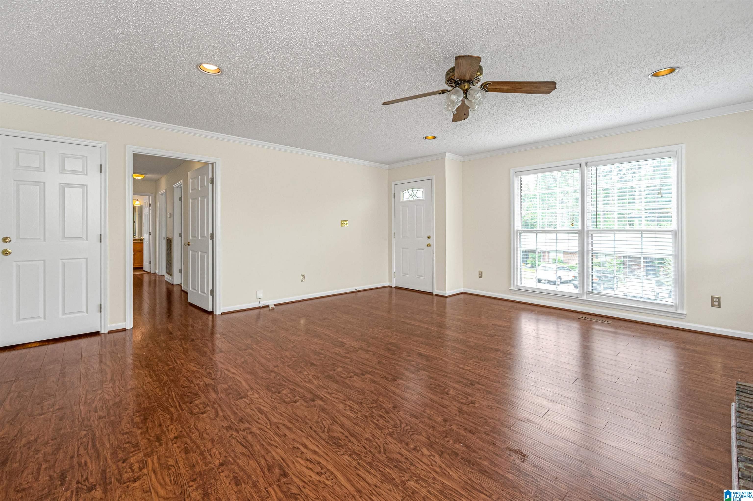 853 Oak Grove Road Birmingham, AL 35209 - Photo 7 of 42