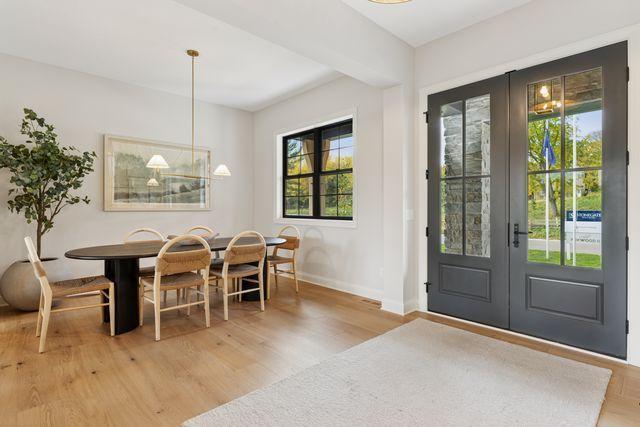 9511 Eagle Ridge Road Chanhassen, MN 55317 - Photo 5 of 62