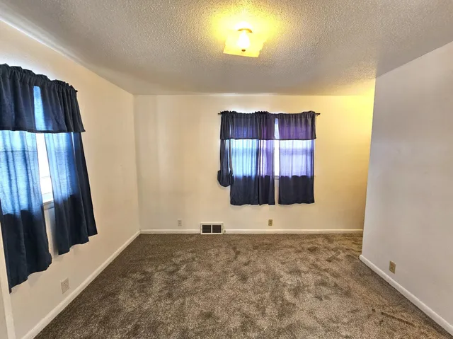 $243,777 | 702 East Adolphus Avenue, Fergus Falls, MN 56537