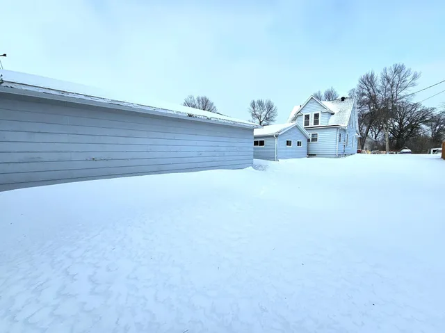 $243,777 | 702 East Adolphus Avenue, Fergus Falls, MN 56537