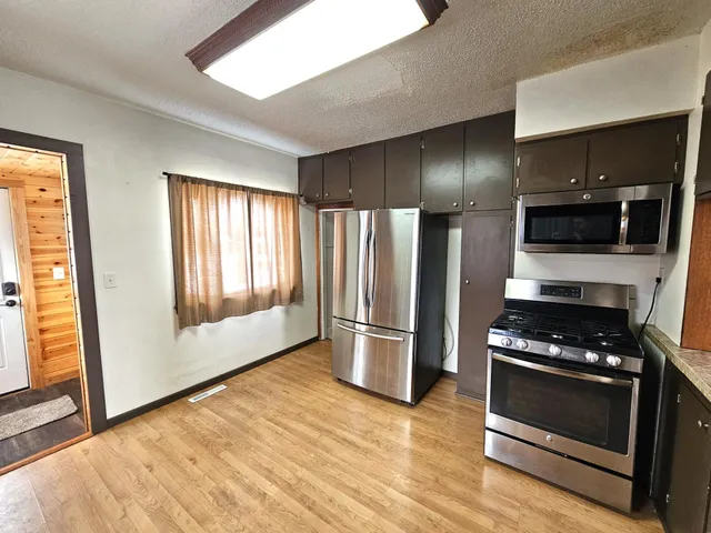 $243,777 | 702 East Adolphus Avenue, Fergus Falls, MN 56537