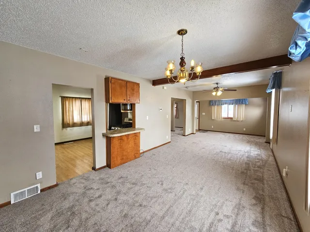 $243,777 | 702 East Adolphus Avenue, Fergus Falls, MN 56537