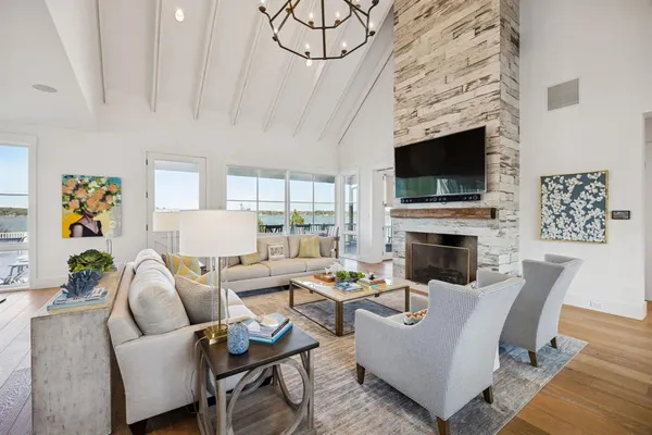 $5,495,000 | 13380 Waterside Drive, Malakoff, TX 75148