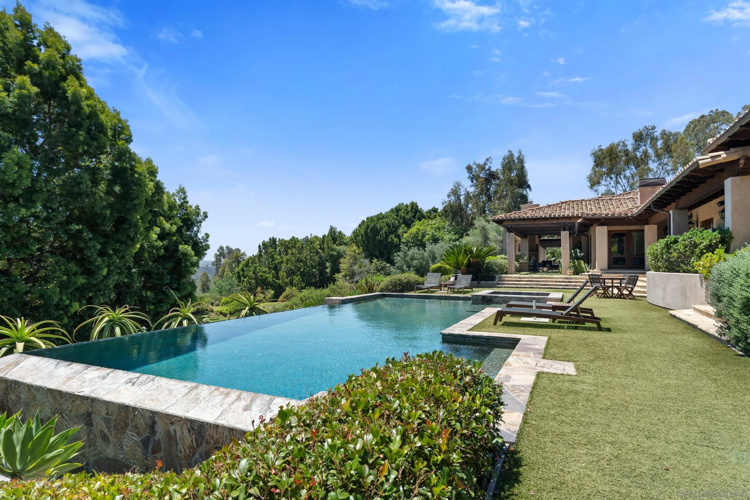 6871 Las Colinas Rancho Santa Fe, CA 92067 - Photo 2 of 55