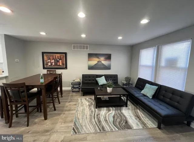 $2,200 | 402 North Chapel Street, Baltimore, MD 21231