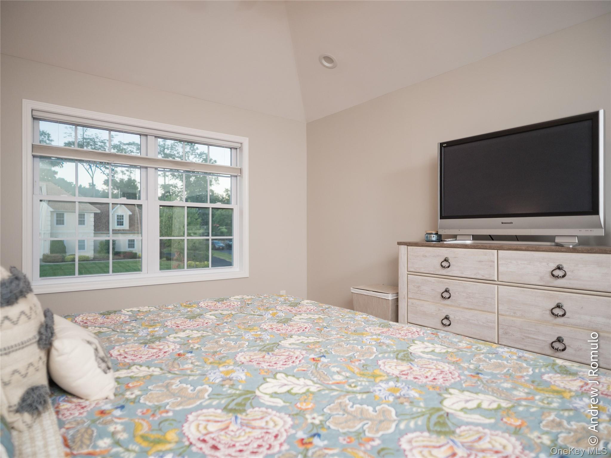 14 Robalene Drive Goshen, NY 10924 - Photo 22 of 39 View of bedroom