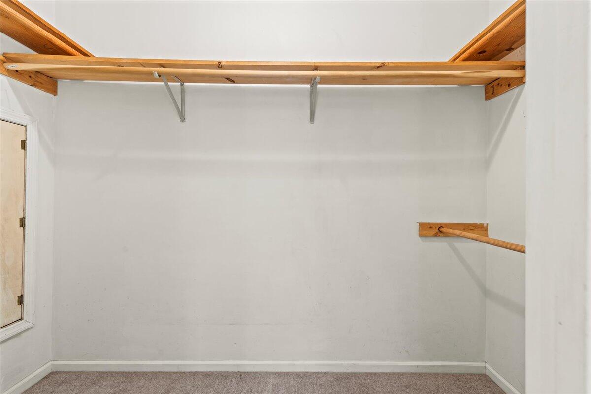 3511 Surrey Road Thomson, GA 30824 - Photo 25 of 40 28-Master Closet