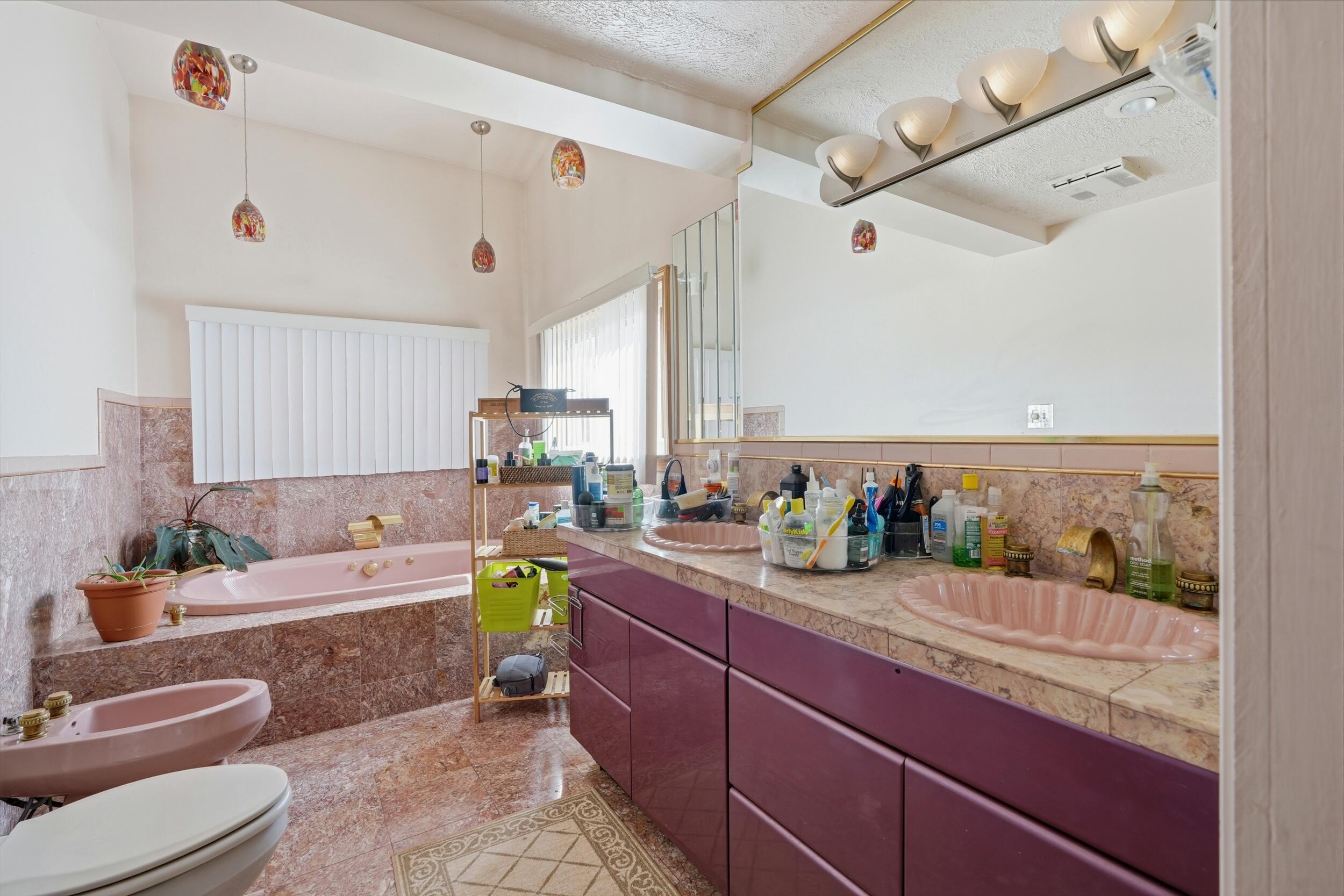 17802 Berg Road Detroit, MI 48219 - Photo 10 of 13 17802 Berg Road 2nd Bathroom