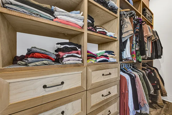 a view of walk in closet