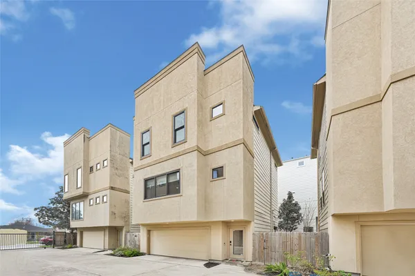 a view of a large white building