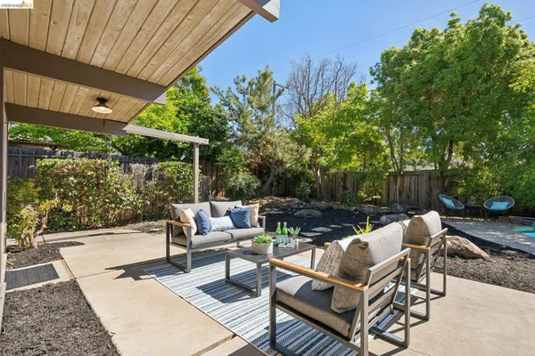 $1,275,000 | 3736 Barrington Drive, Concord, CA 94518