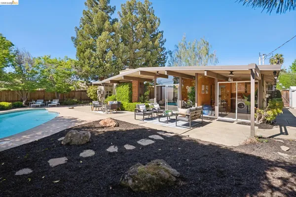 $1,275,000 | 3736 Barrington Drive, Concord, CA 94518