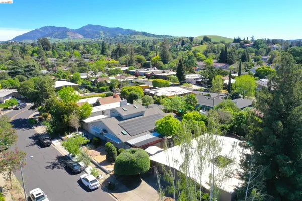 $1,275,000 | 3736 Barrington Drive, Concord, CA 94518
