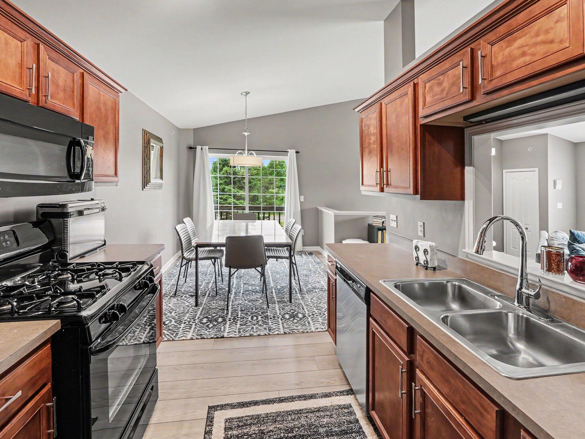 404 Riversedge Drive Saline, MI 48176 - Photo 8 of 25 008_file_2681