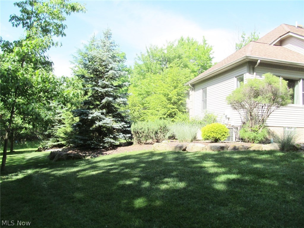 18204 Hunt Road Strongsville, OH 44136 - Photo 21 of 29