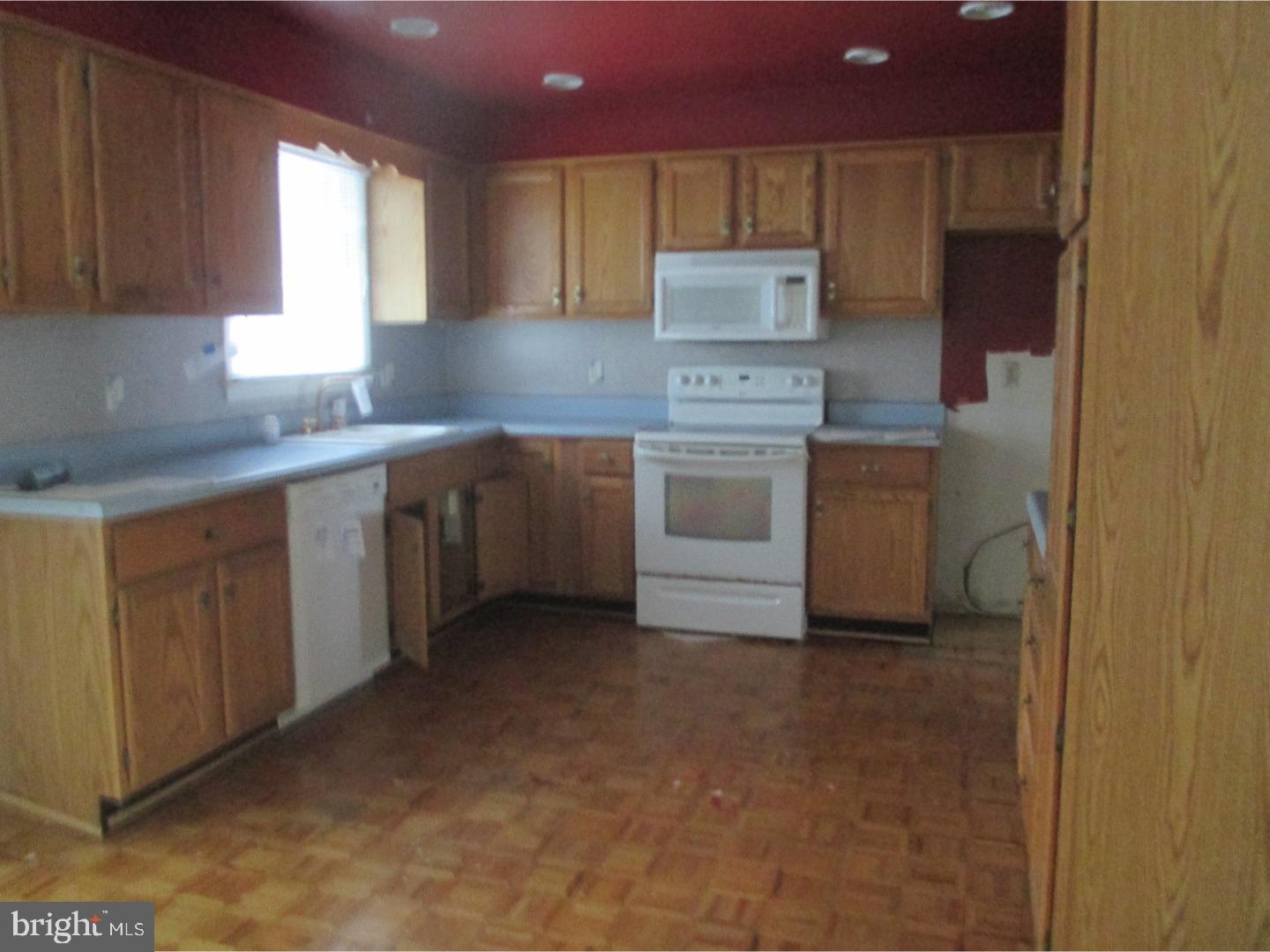 121 Burrs Mill Road Southampton, NJ 08088 - Photo 5 of 15