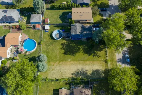 $20,000 | 1414 North Pleasant Drive, Round Lake Beach, IL 60073