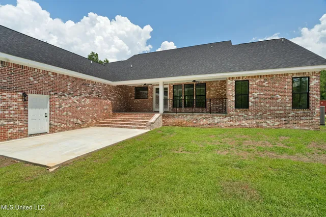 $549,900 | 53 Pipestone Pass, Sumrall, MS 39482