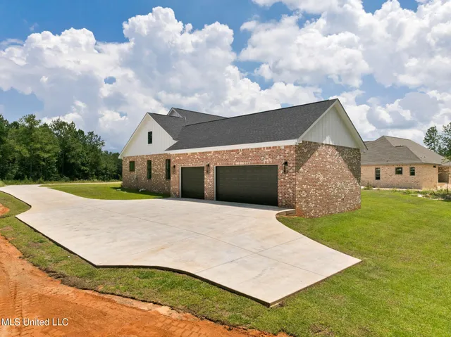 $549,900 | 53 Pipestone Pass, Sumrall, MS 39482