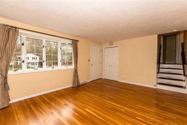 20 Linden Road Sudbury, MA 01776 - Photo 3 of 18 Gallery Image 3