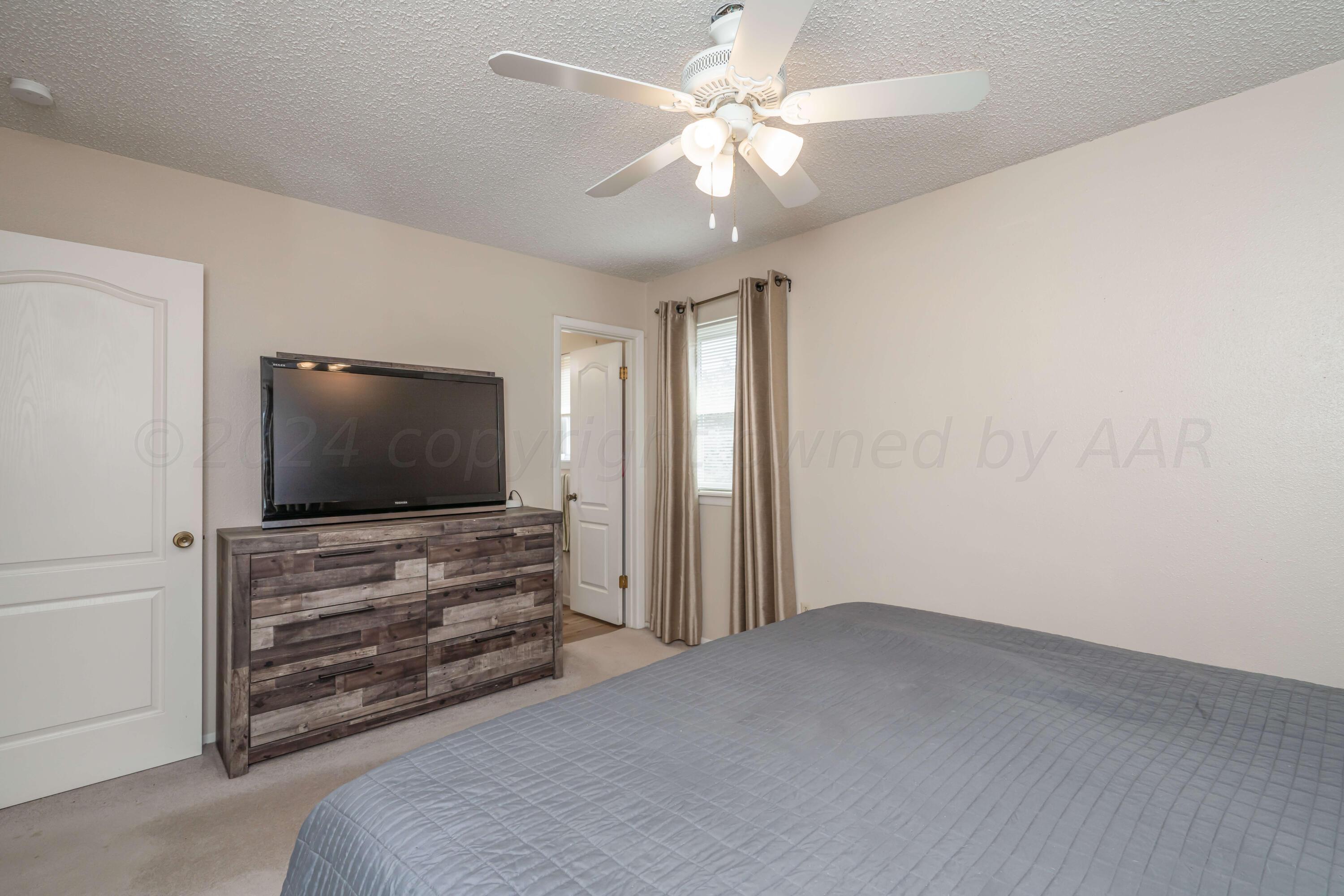 4513 Mesa Circle Amarillo, TX 79109 - Photo 13 of 18 a view of livingroom with furniture