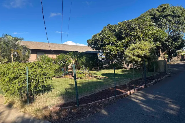 $3,495,000 | 77 Auhana Road, Kihei, HI 96753