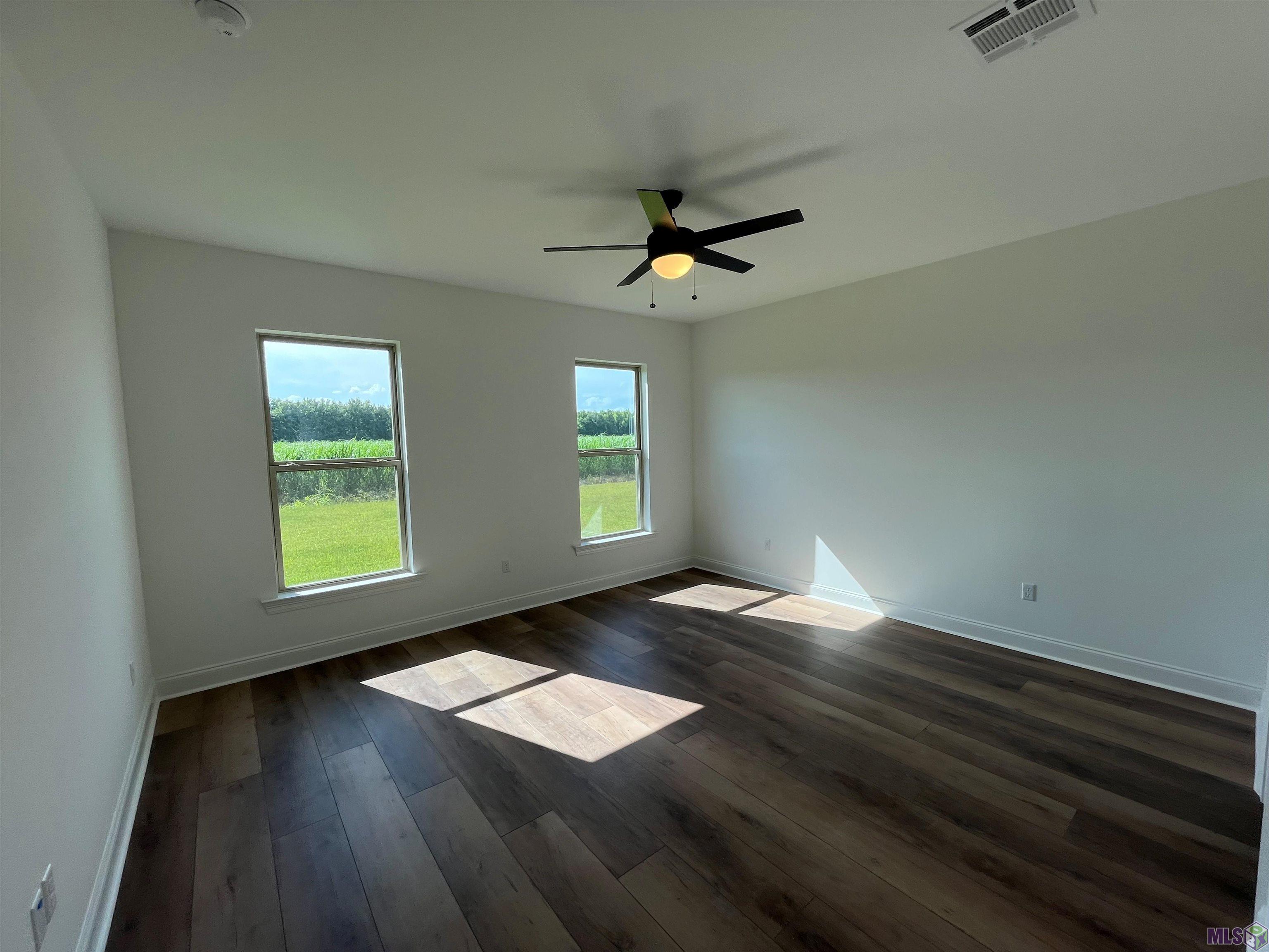 127 Spring Grove Loop Thibodaux, LA 70301 - Photo 4 of 6 Gallery Image 4