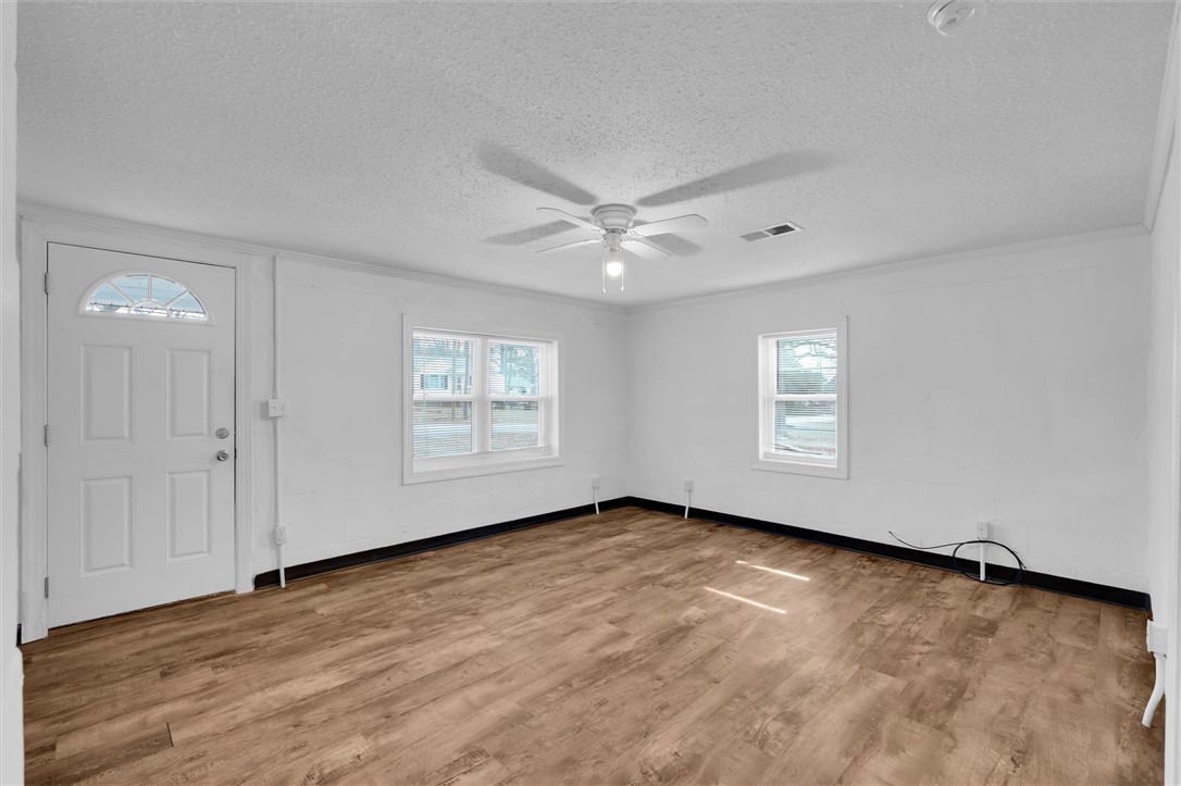 20 Sanders Street Honea Path, SC 29654 - Photo 6 of 26