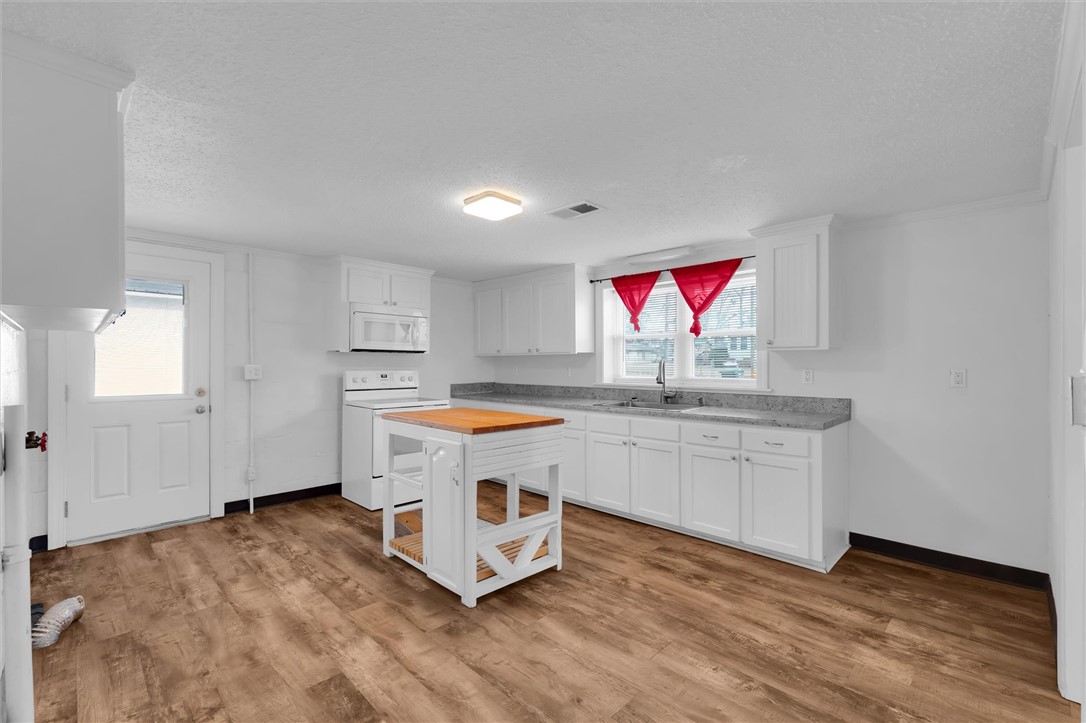 20 Sanders Street Honea Path, SC 29654 - Photo 9 of 26