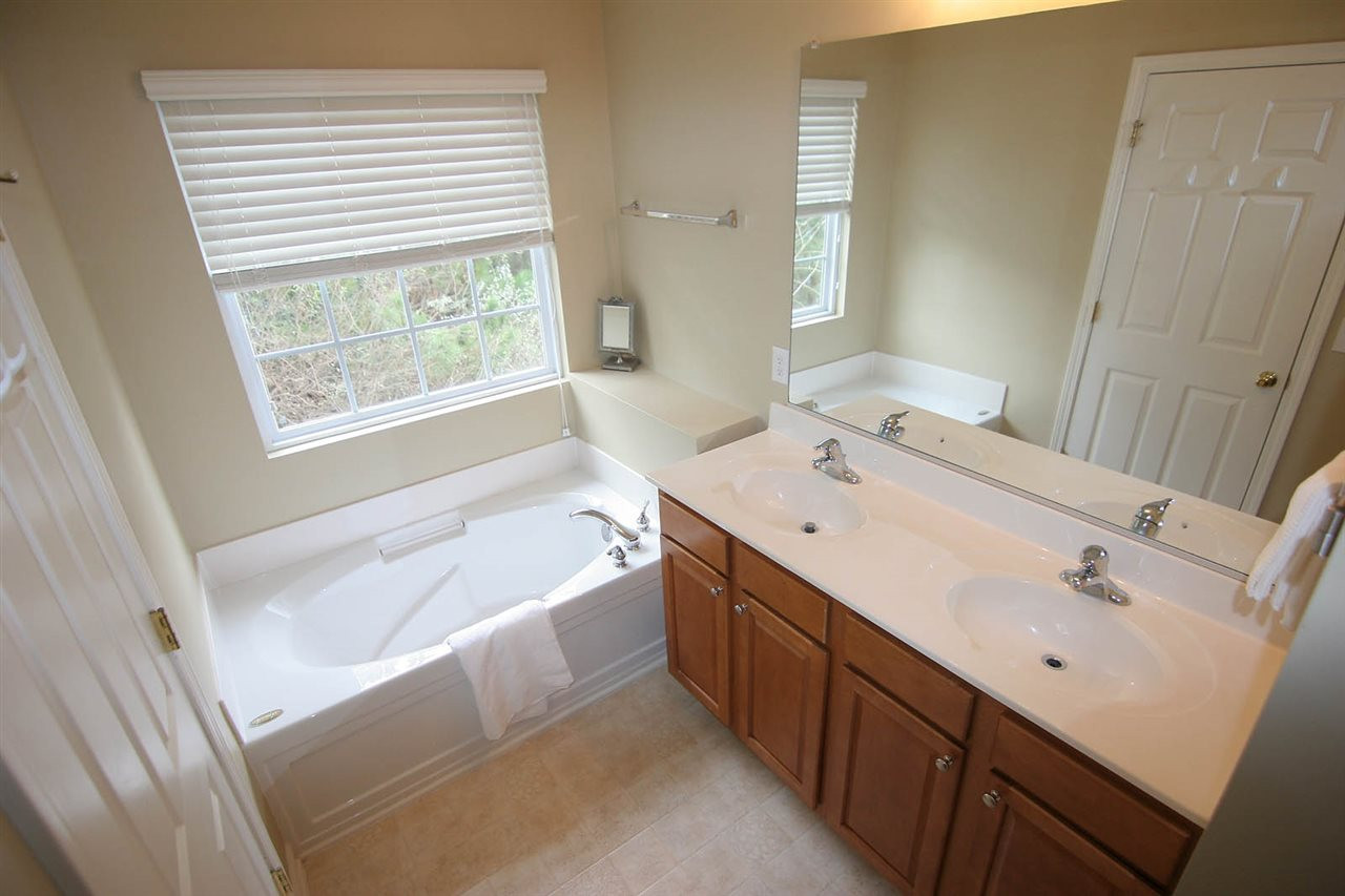 3130 Winding Waters Way Raleigh, NC 27614 - Photo 13 of 22 Master Bath/Spa