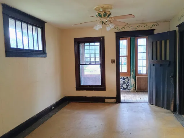 $54,900 | 419 Main Street, North Judson, IN 46366