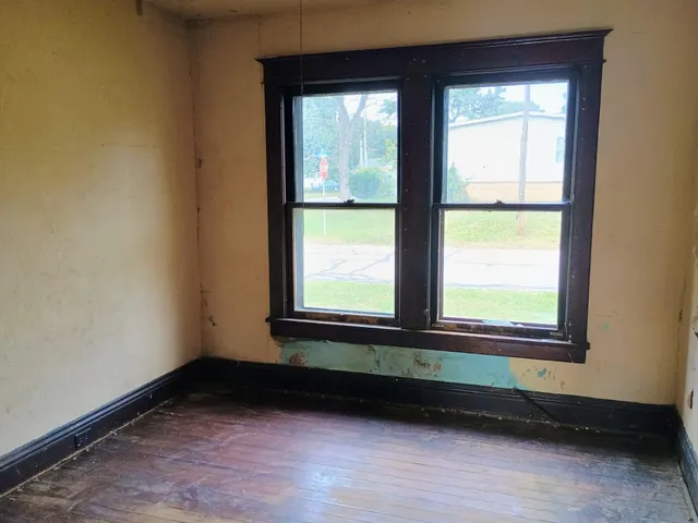 $54,900 | 419 Main Street, North Judson, IN 46366