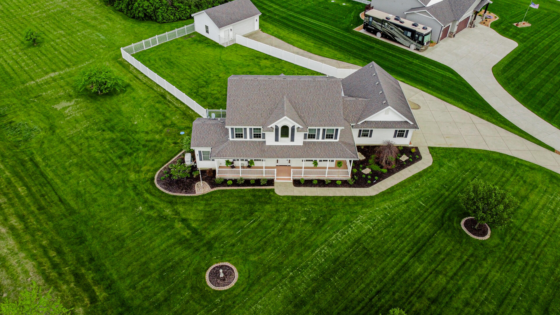 15290 Clark Street Crown Point, IN 46307 - Photo 3 of 47 1920x1080
