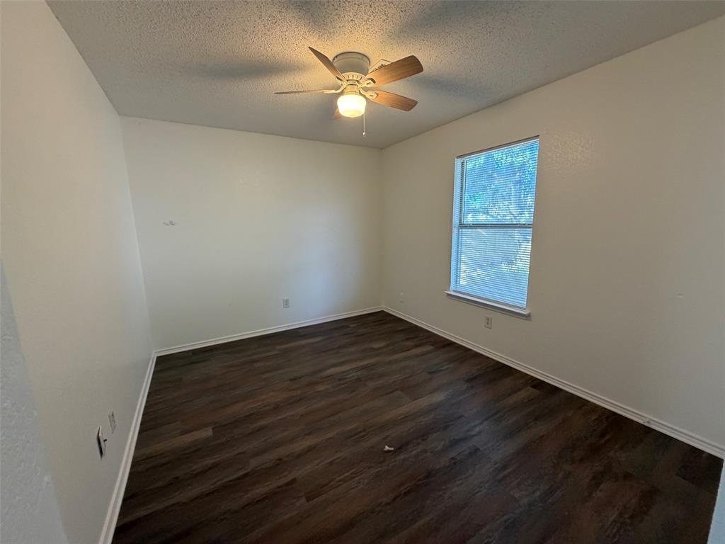 7116 Nohl Ranch Road Fort Worth, TX 76133 - Photo 9 of 10 Guest bedroom 2