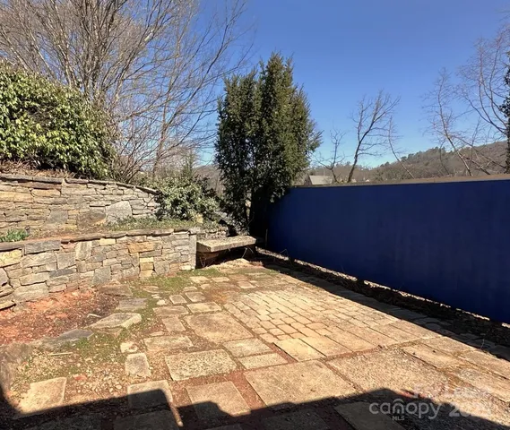 $2,250 | 130 C Biltmore Avenue, Asheville, NC 28801