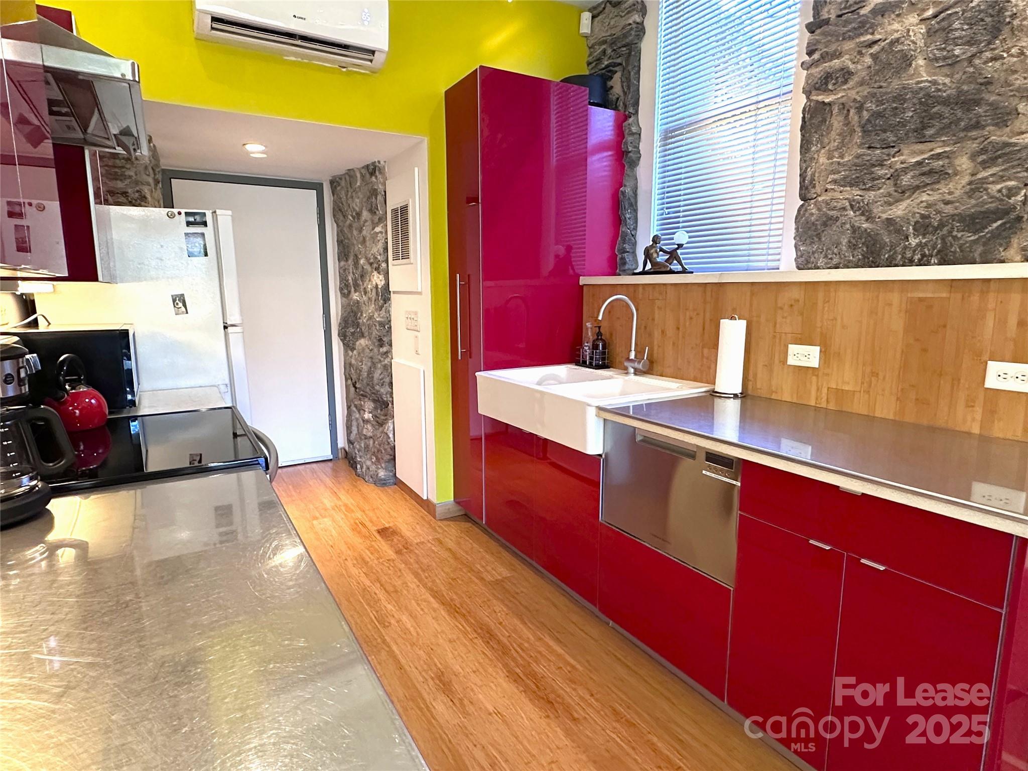 130 C Biltmore Avenue Asheville, NC 28801 - Photo 6 of 16