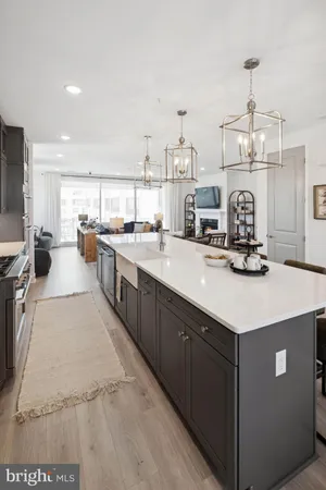 $699,999 | 14958 Deco Circle, Chantilly, VA 20151