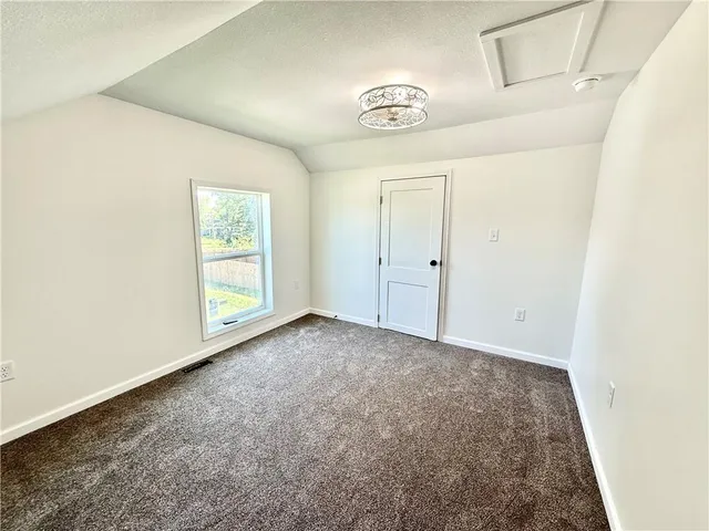 $189,000 | 915 East 2nd Street, Maryville, MO 64468